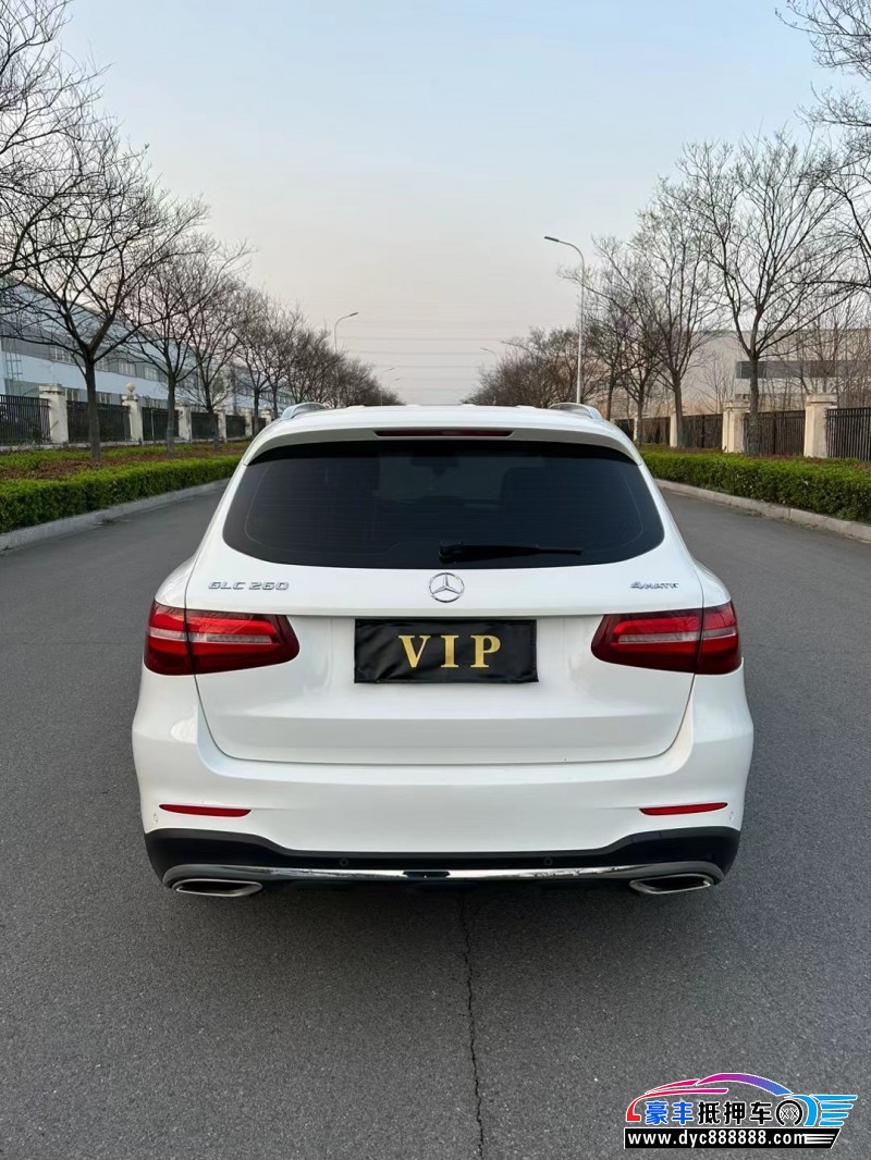 17年奔驰GLC轿车抵押车出售