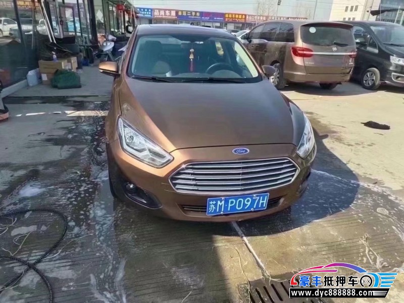 18年福特福睿斯轿车抵押车出售