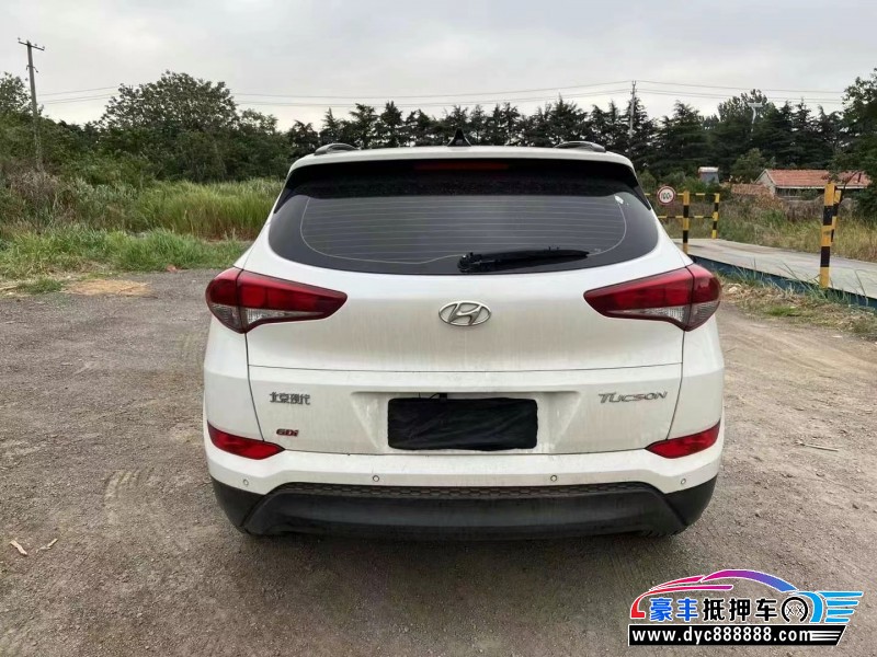 19年现代途胜轿车抵押车出售