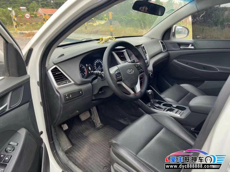 19年现代途胜轿车抵押车出售