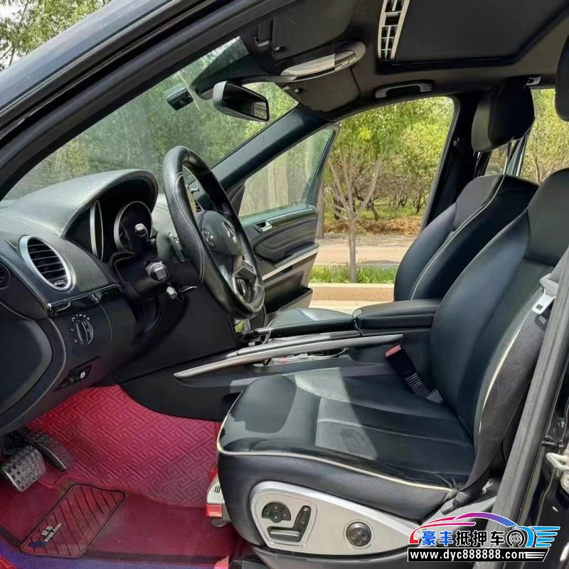 12年奔驰ML轿车抵押车出售