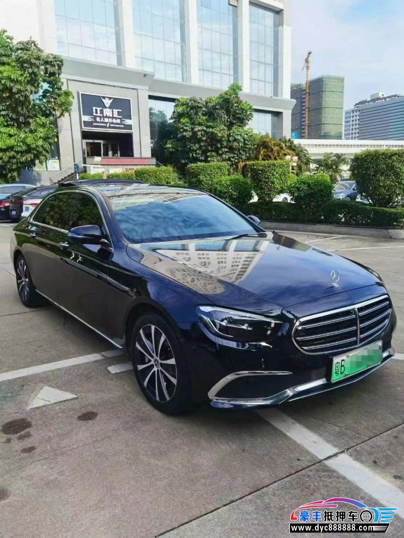 22年奔驰E轿车抵押车出售