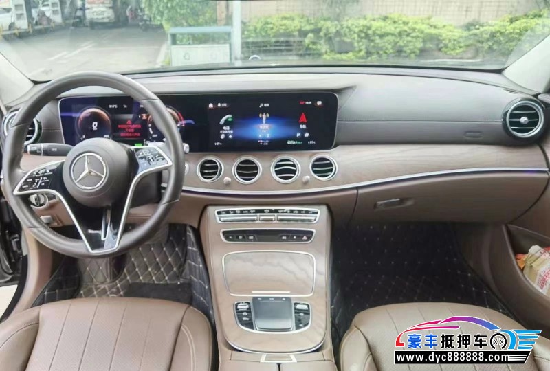 22年奔驰E轿车抵押车出售