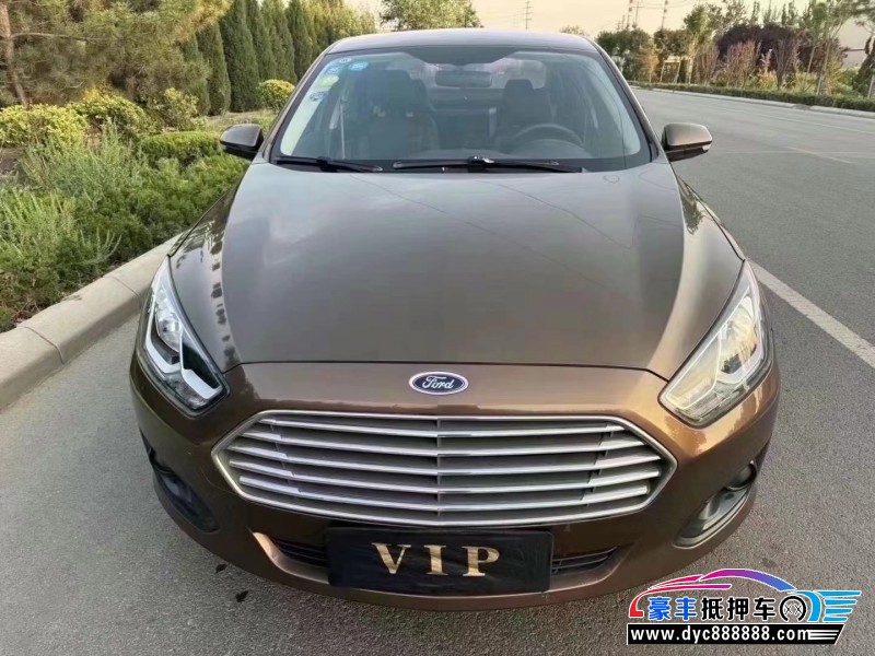 18年福特福睿斯轿车抵押车出售