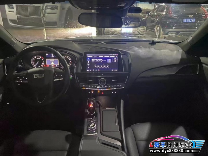 22年凯迪拉克CT5轿车抵押车出售