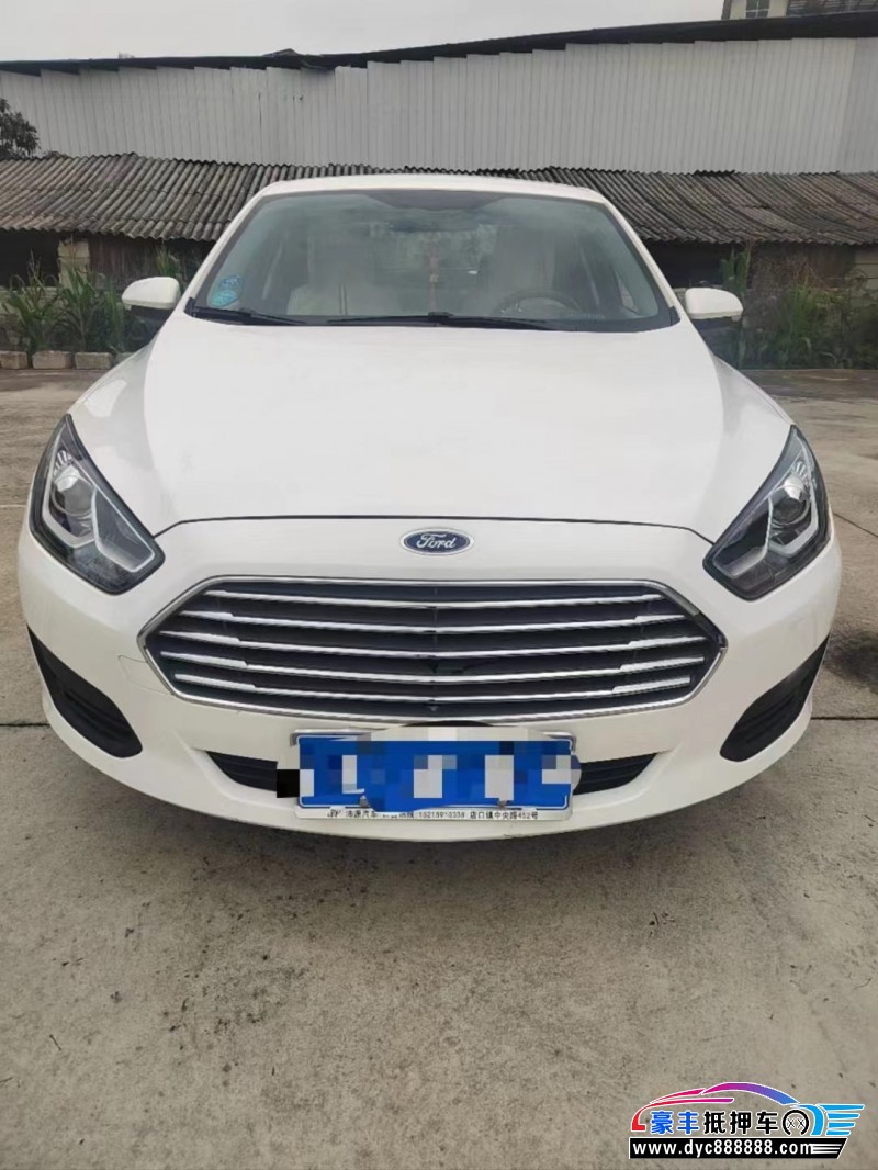 20年福特福睿斯轿车抵押车出售