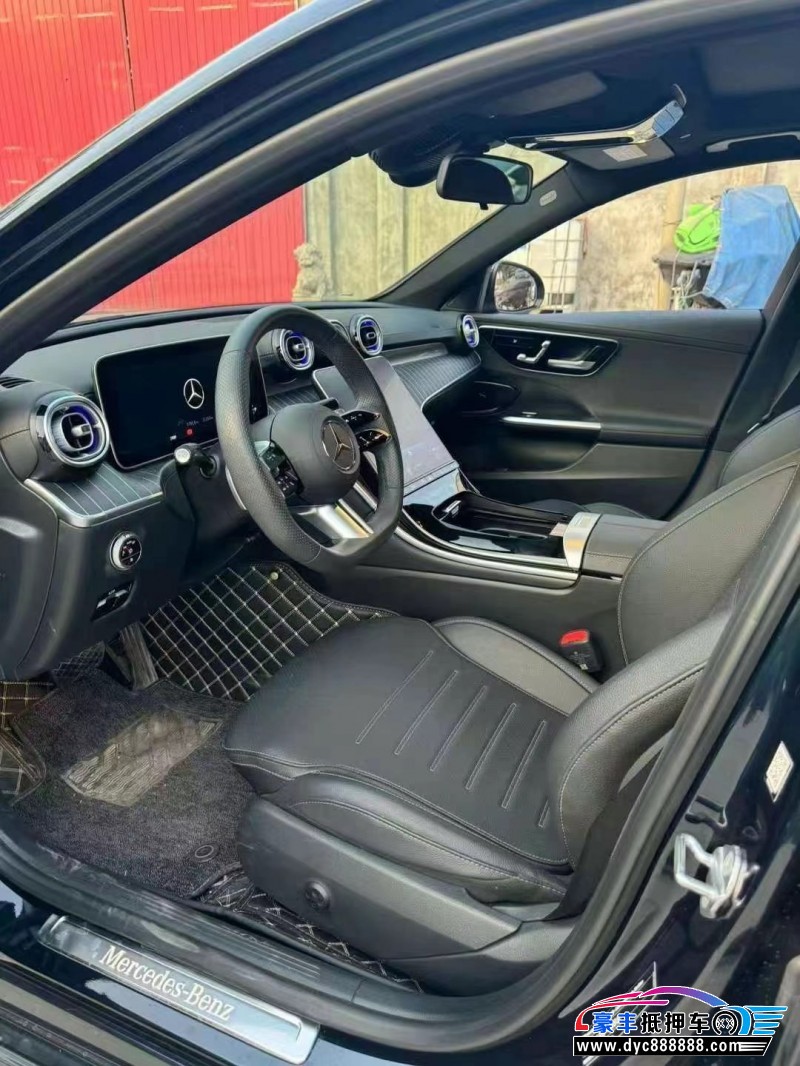 24年奔驰C轿车抵押车出售