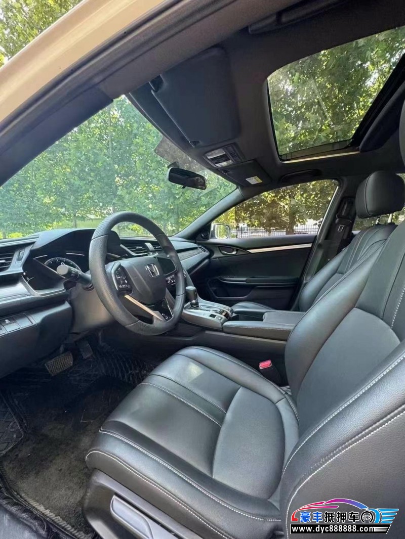22年本田思域轿车抵押车出售