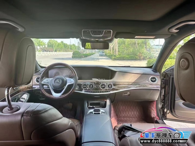 18年奔驰S轿车抵押车出售