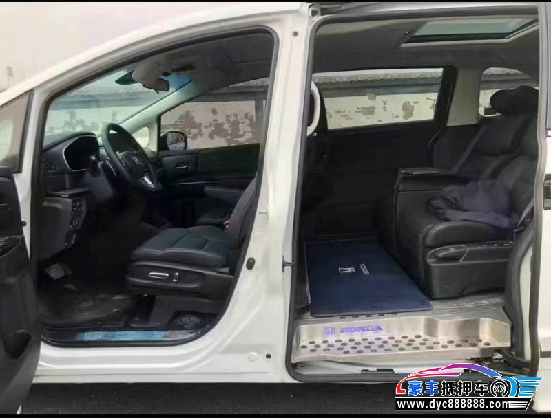 23年本田艾力绅轿车抵押车出售