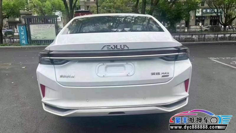 24年东风风神奕炫轿车抵押车出售