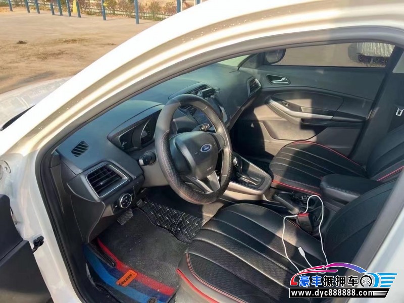 19年福特福睿斯轿车抵押车出售