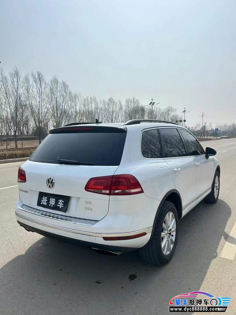 17年大众途锐轿车抵押车出售