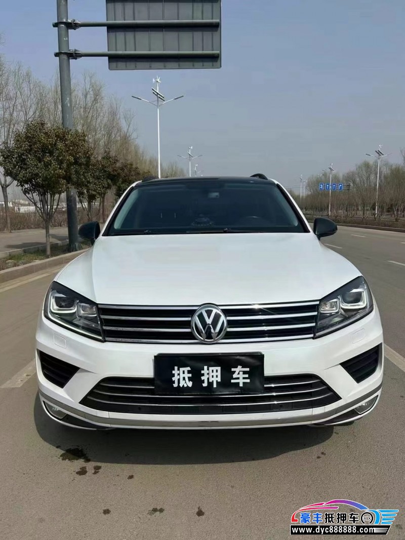 17年大众途锐轿车抵押车出售