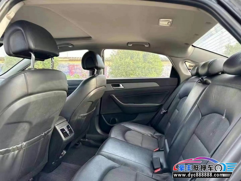 17年现代索纳塔九轿车抵押车出售