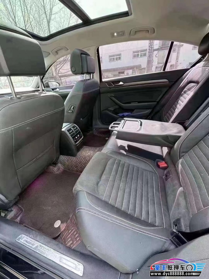 21年大众迈腾轿车抵押车出售