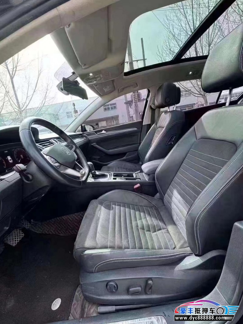 21年大众迈腾轿车抵押车出售