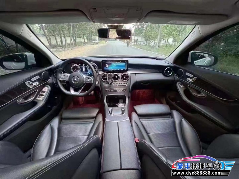 20年奔驰C轿车抵押车出售