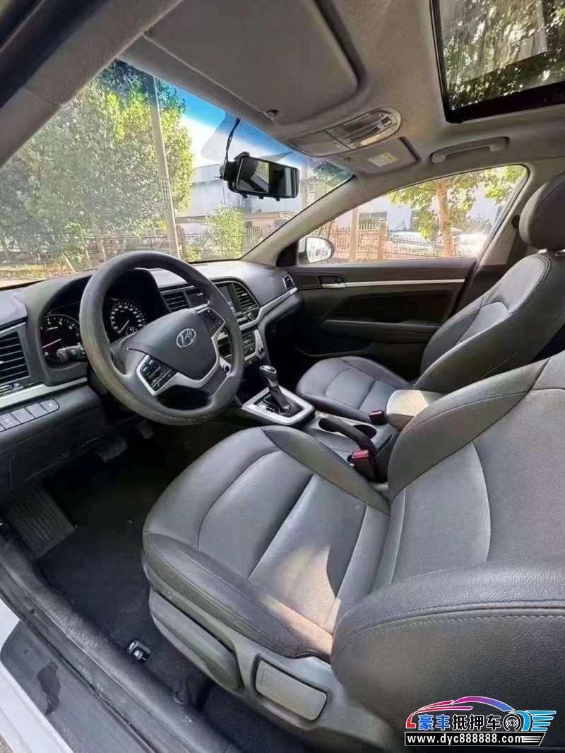 18年现代领动轿车抵押车出售