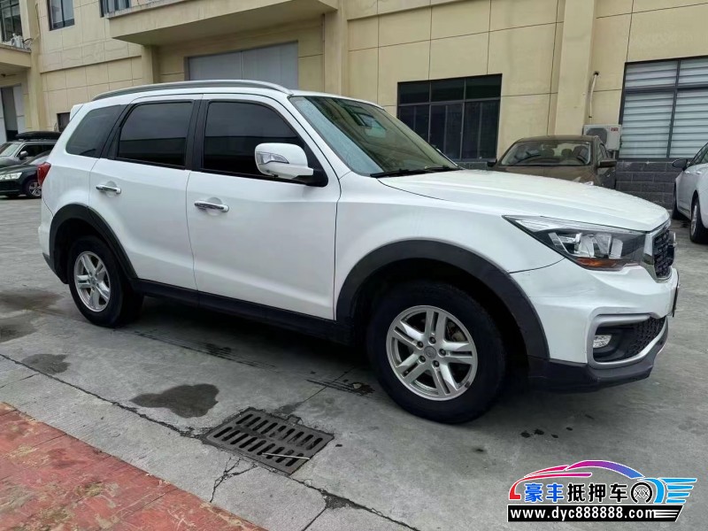 17年海马S7轿车抵押车出售