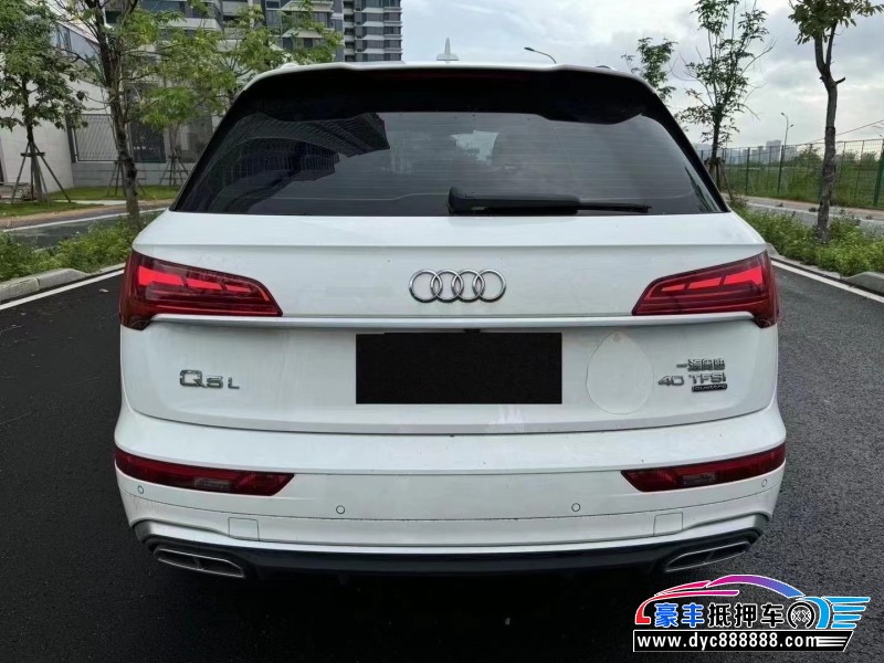 22年奥迪Q5轿车抵押车出售