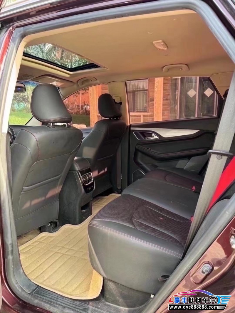 17年宝骏560轿车抵押车出售