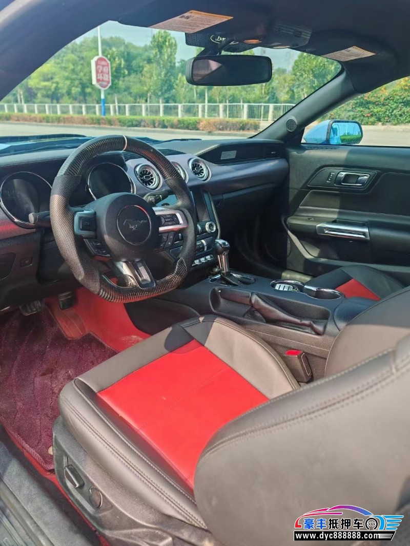 17年福特野马轿车抵押车出售