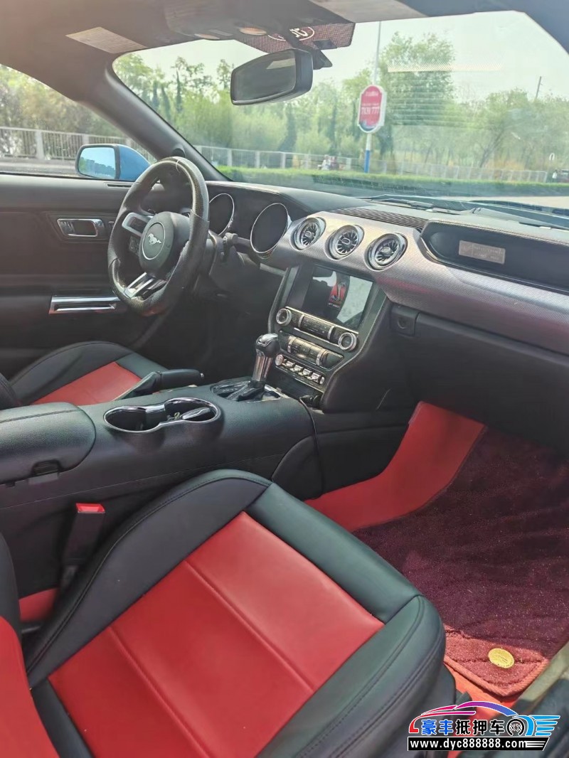 17年福特野马轿车抵押车出售