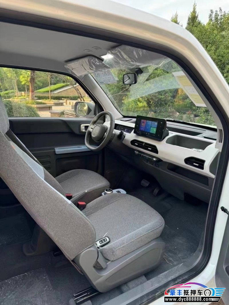 24年吉利熊猫轿车抵押车出售