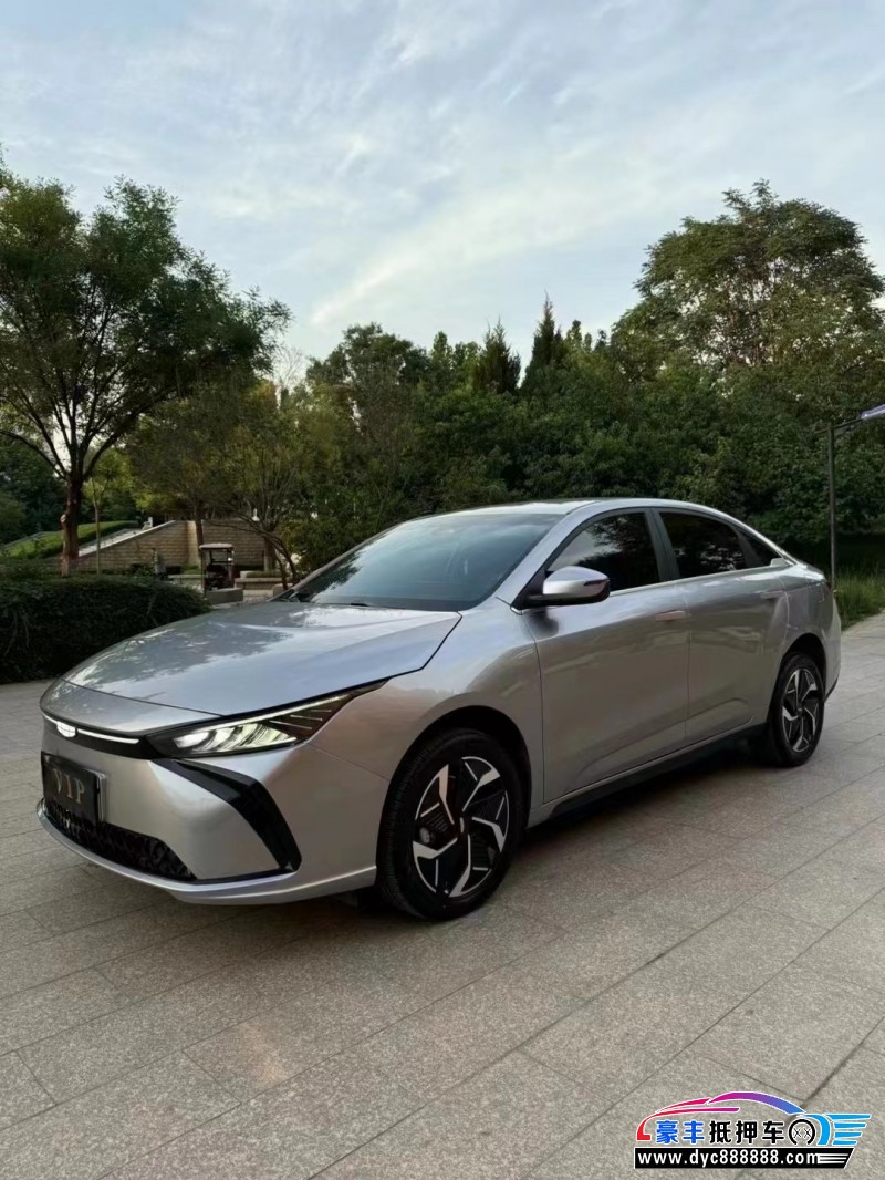 24年吉利几何轿车抵押车出售