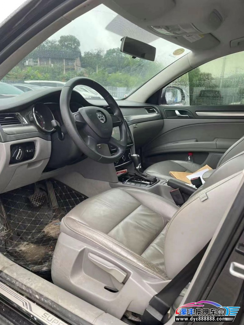 17年斯柯达速派轿车抵押车出售