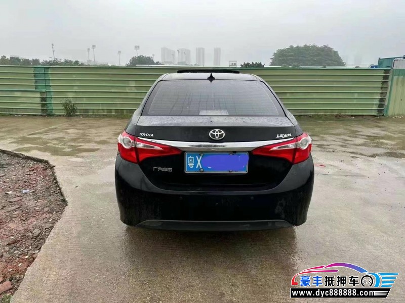 16年丰田雷凌轿车抵押车出售