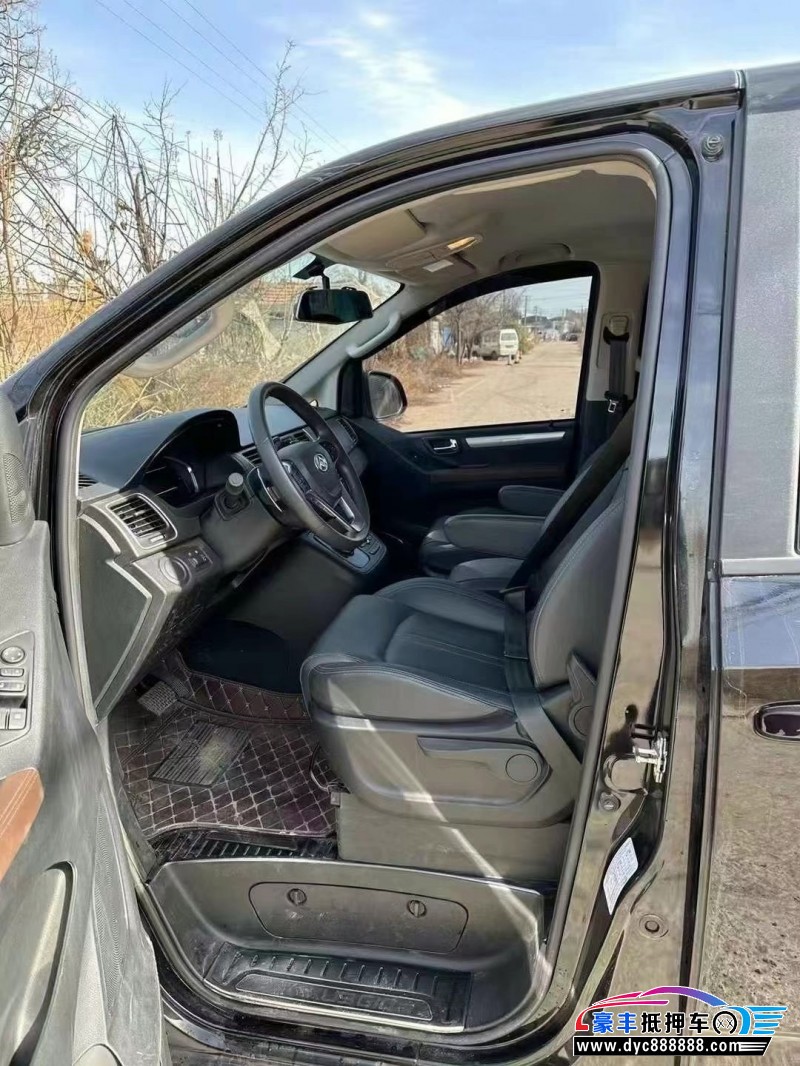 21年上汽大通G10轿车抵押车出售