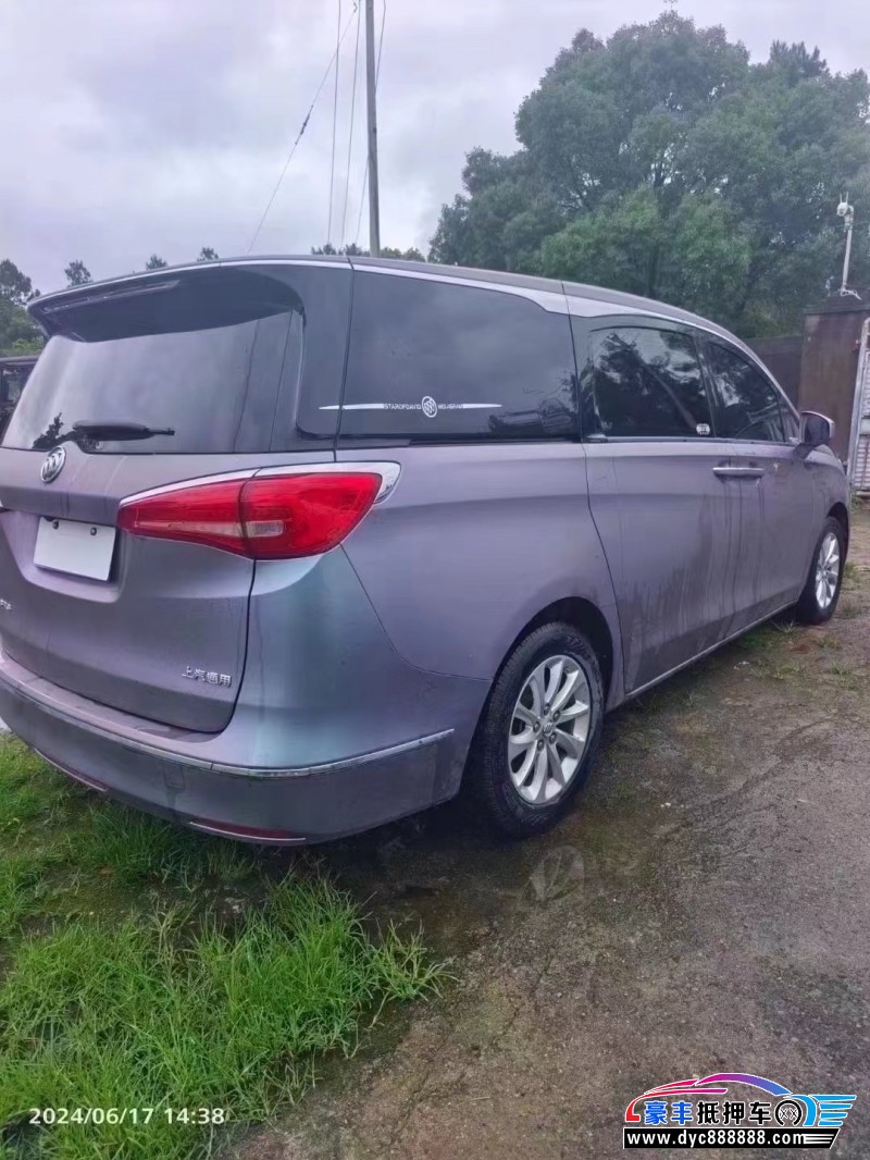 20年别克GL8轿车抵押车出售