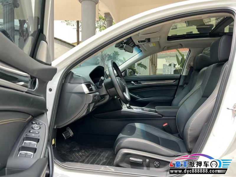 22年本田雅阁轿车抵押车出售