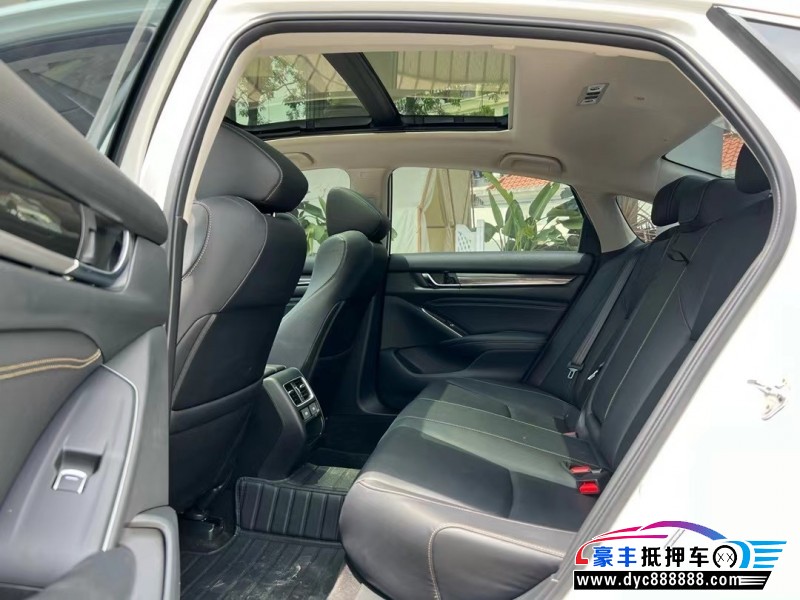 22年本田雅阁轿车抵押车出售