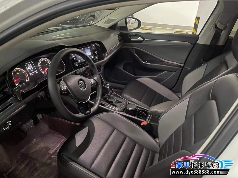 20年大众速腾轿车抵押车出售