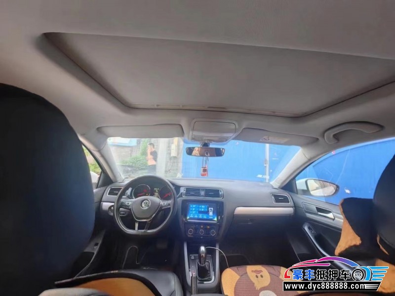 16年大众速腾轿车抵押车出售