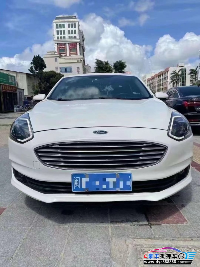 20年福特福睿斯轿车抵押车出售