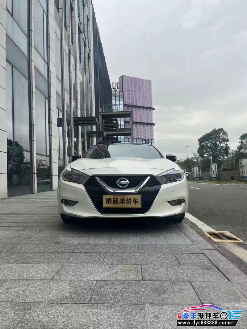 18年日产西玛轿车抵押车出售