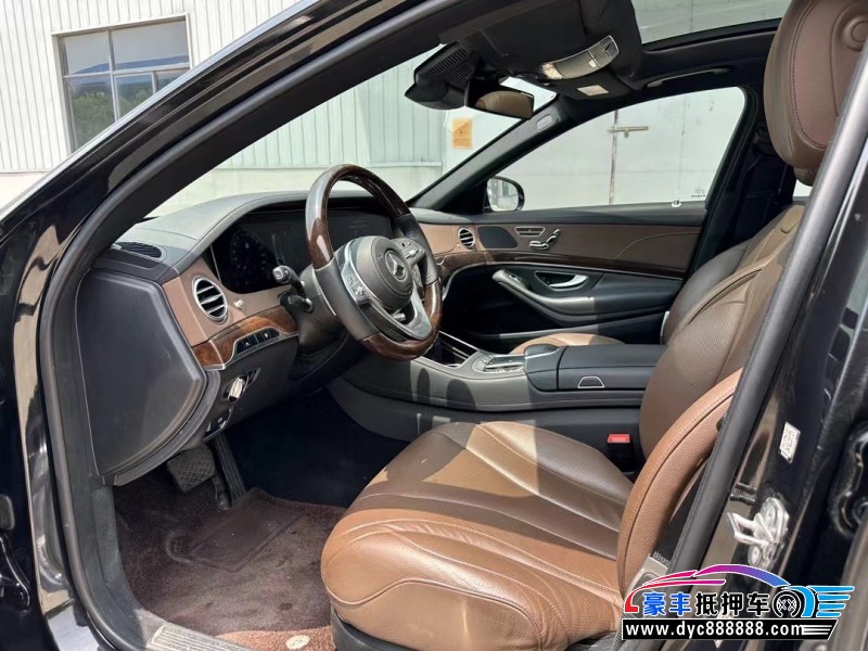 19年奔驰S轿车抵押车出售