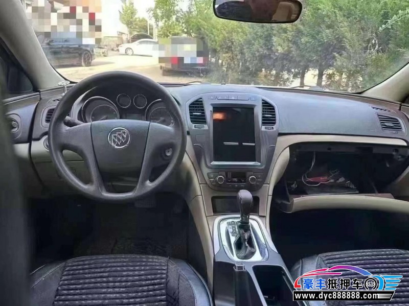 13年别克君威轿车抵押车出售