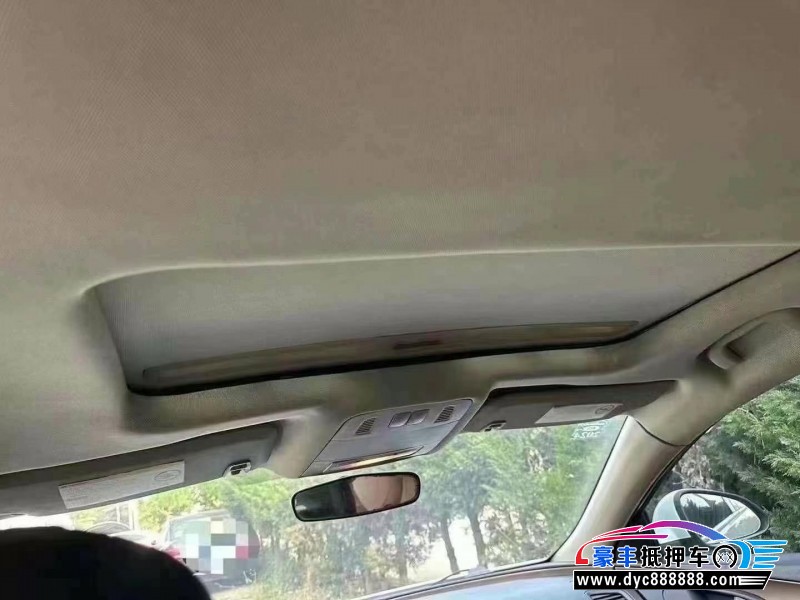 13年别克君威轿车抵押车出售