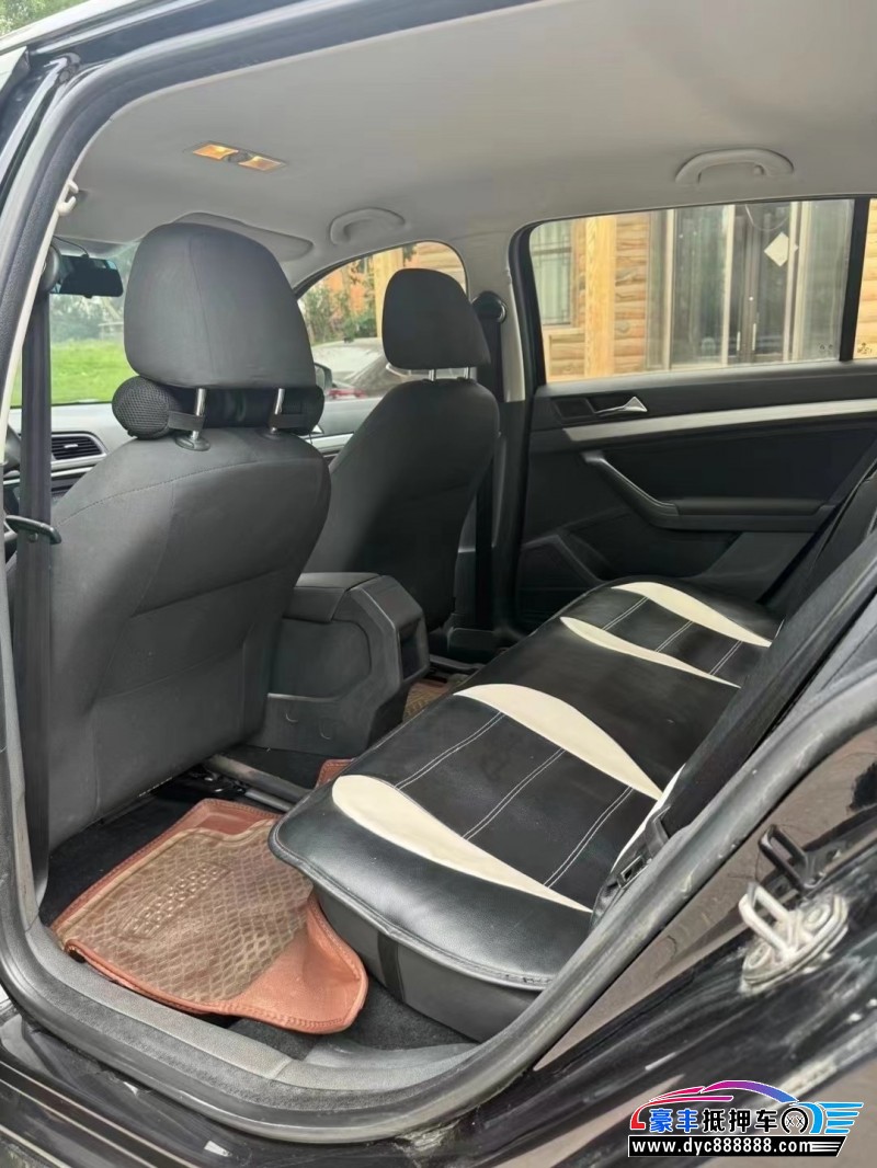 16年大众朗行轿车抵押车出售