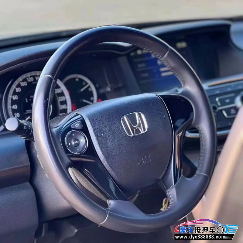 16年本田雅阁轿车抵押车出售