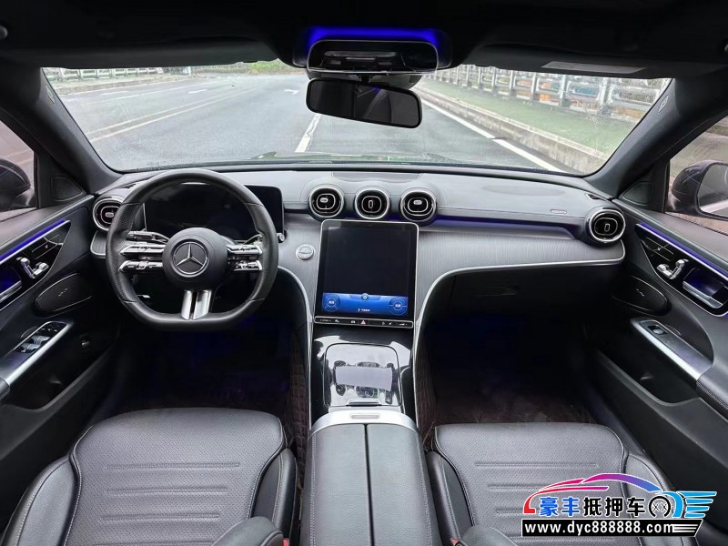 22年奔驰C轿车抵押车出售