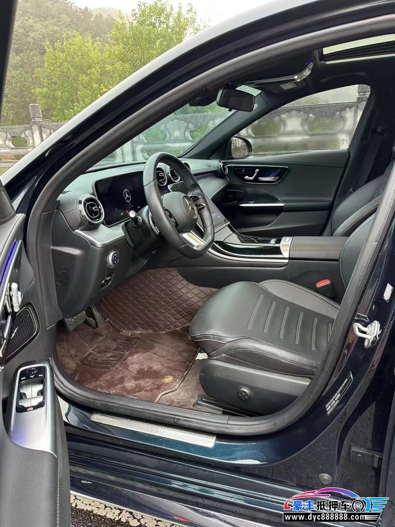 22年奔驰C轿车抵押车出售