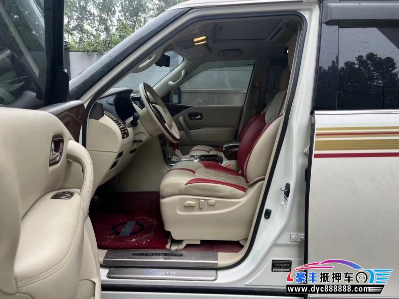 20年日产途乐轿车抵押车出售