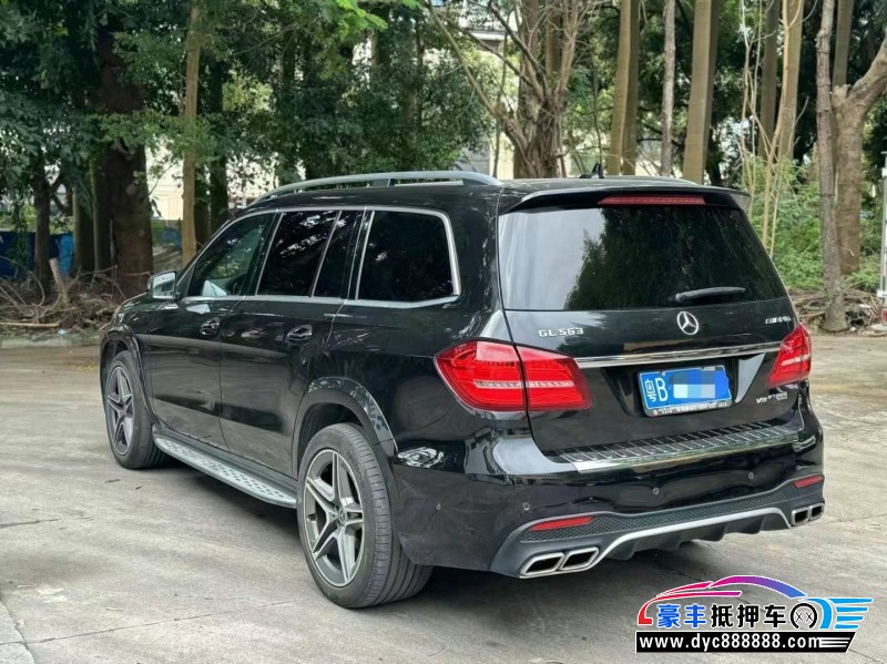 14年奔驰GL轿车抵押车出售