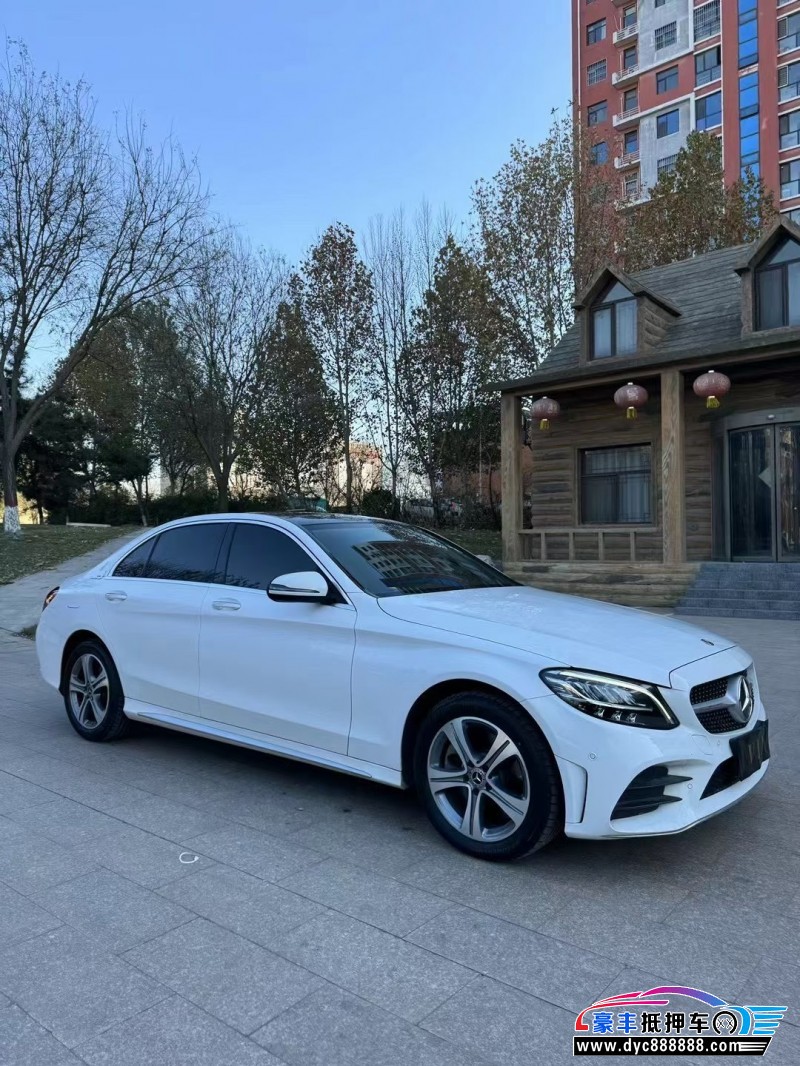 21年奔驰C轿车抵押车出售